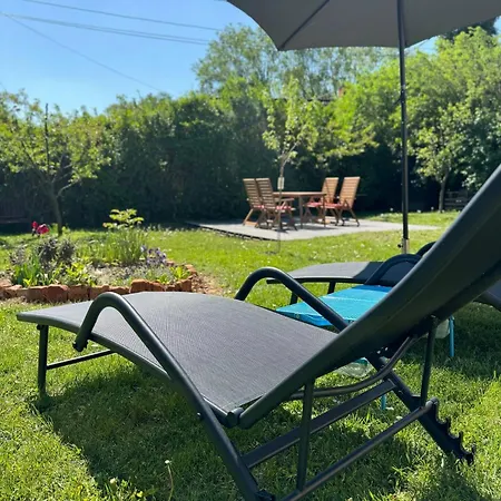 Csodakertes Kishaz Balatonfuzfon Holiday home *