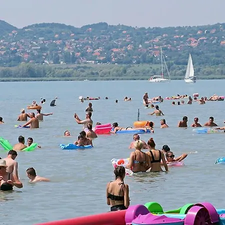 Holiday home Csodakertes Kishaz Balatonfuzfon