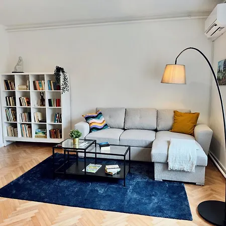 בית נופש Csodakertes Kishaz Balatonfuzfon *