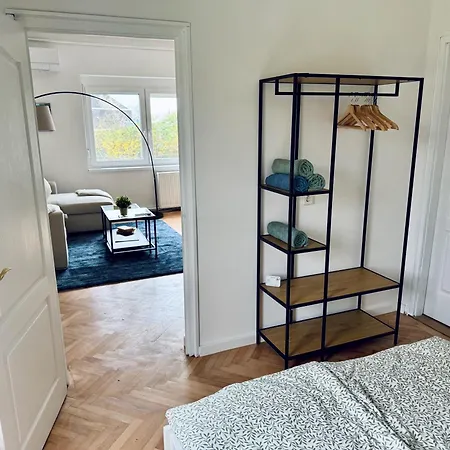 Csodakertes Kishaz Balatonfuzfon * Balatonfůzfő