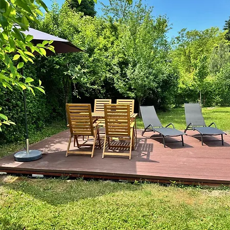 Csodakertes Kishaz Balatonfuzfon Vakantiehuis