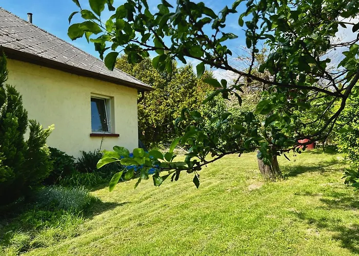 Csodakertes Kishaz Balatonfuzfon *