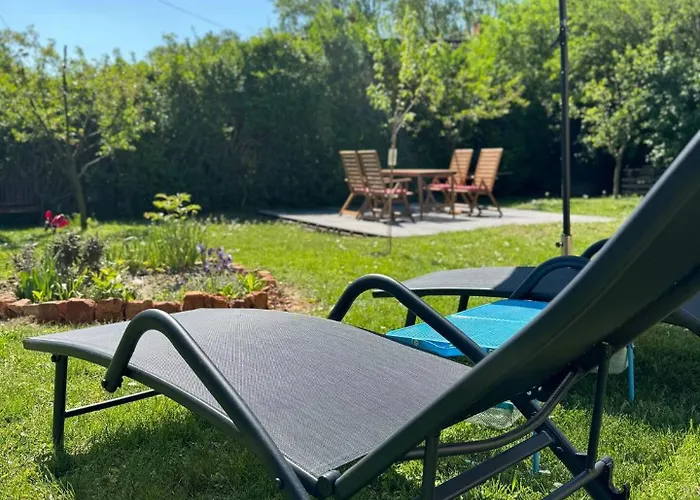 Csodakertes Kishaz Balatonfuzfon 別荘 *