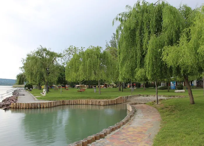 Csodakertes Kisház Balatonfűzfőn Balatonfůzfő