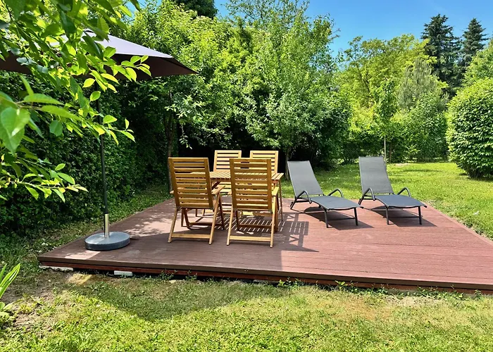 Csodakertes Kishaz Balatonfuzfon 別荘